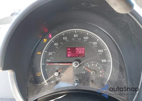 2009 Volkswagen New Beetle 2.5L z USA, uszkodzony, nr VIN 3VWPG31C19M509784